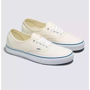 Vans Authentic Style shoe- white (cream)